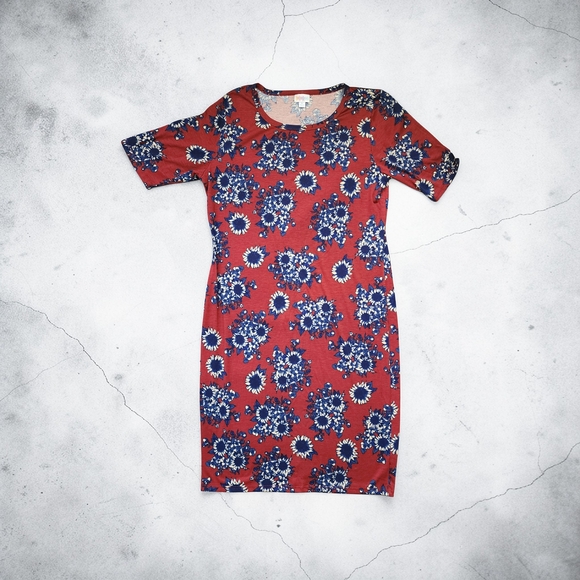 LuLaRoe Dresses & Skirts - $4 FIRM 🌟FINAL MARK DOWN🌟 LuLaRoe Red and Blue Floral Mini Dress
